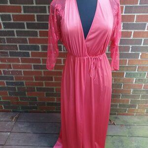 Vintage 70s 80s Pink Nylon OLGA Victorian Lingerie Lace Long Robe S